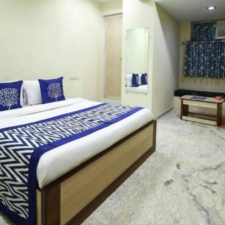 Hotel Honey Bunny 아흐메다바드 외부 사진
